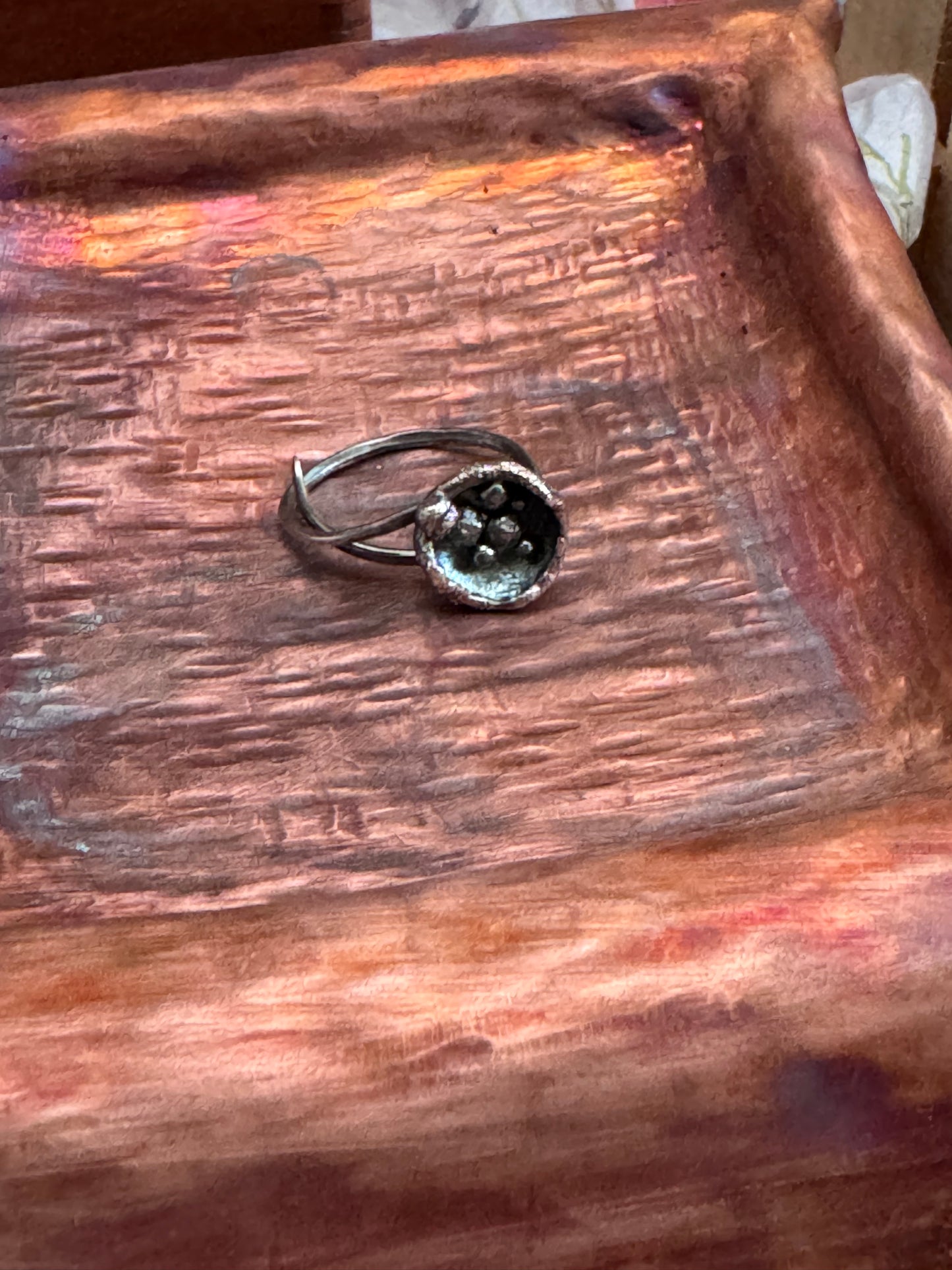 Sterling Silver semi-adjustable Ring with Silver ball Basket